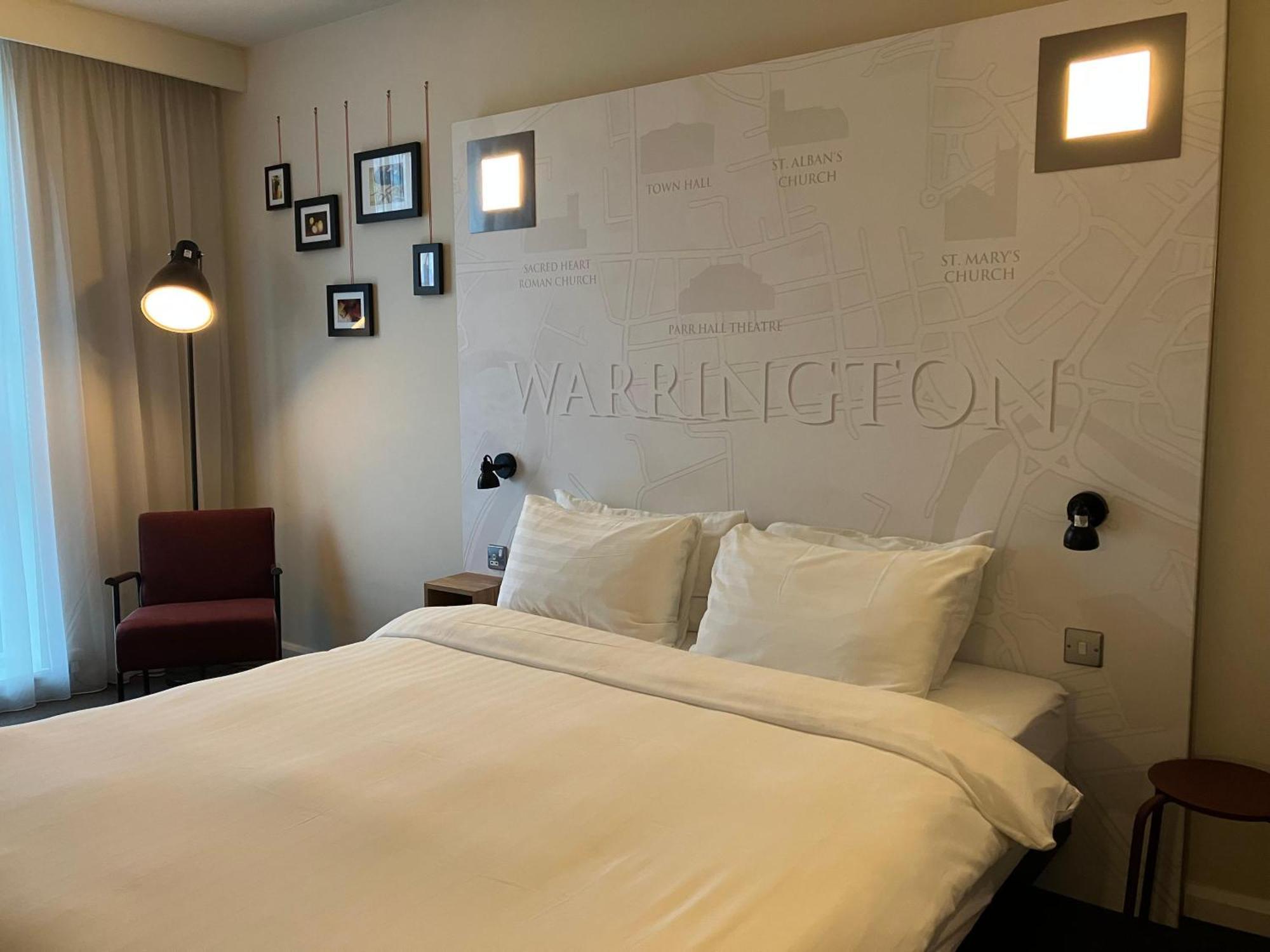 Pentahotel Уорингтън Екстериор снимка